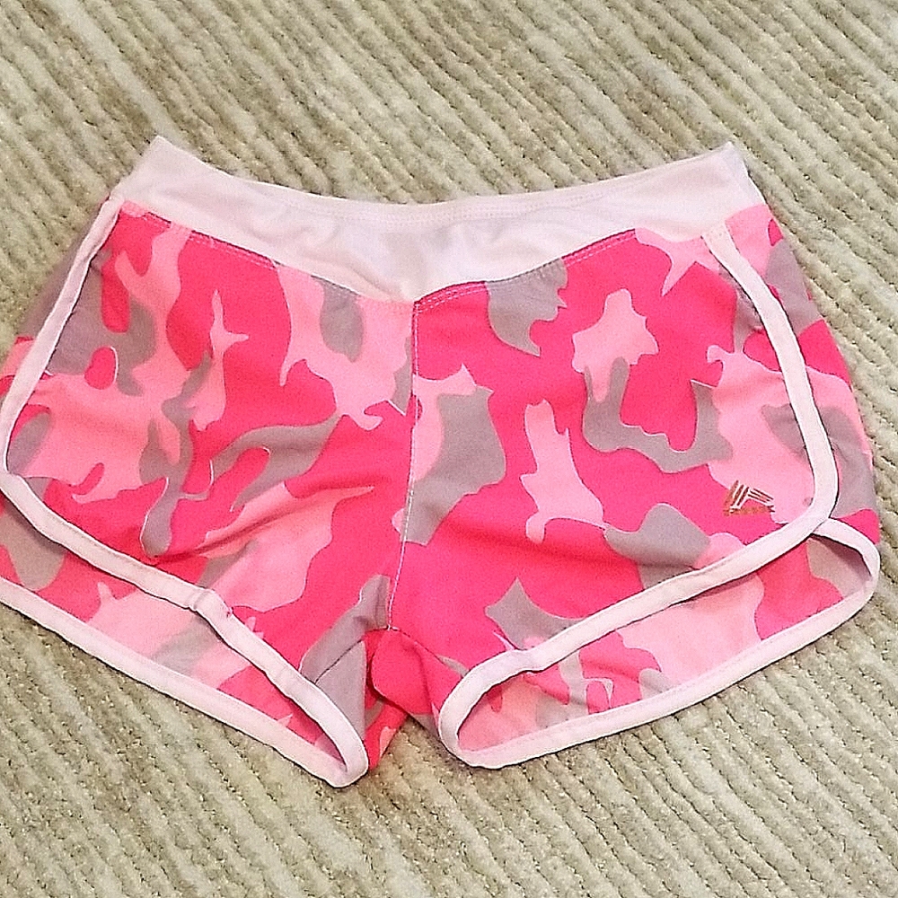 sport shorts (OBO)